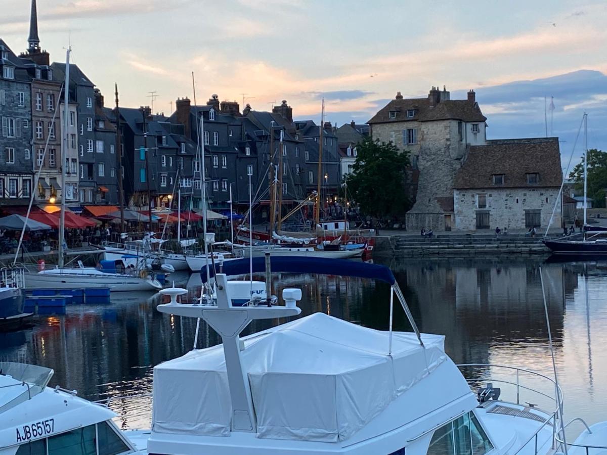 Appartement Le Phare Honfleur Kültér fotó
